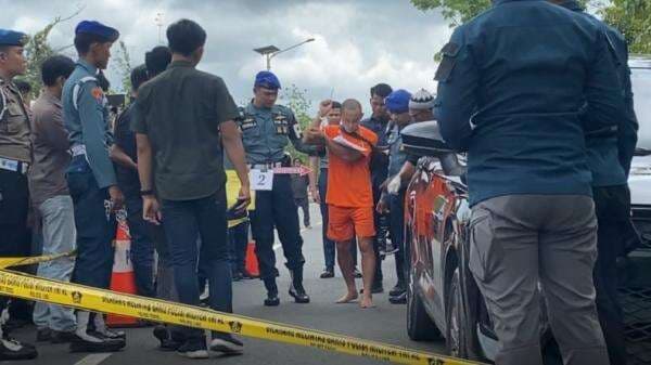 Rekonstruksi Pembunuhan Wartawati Peragakan 33 Adegan, Termasuk saat Pelaku Habisi Nyawa Korban Rekonstruksi Pembunuhan Wartawati Peragakan 33 Adegan, Termasuk saat Pelaku Habisi Nyawa Korban