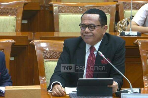 Juniver Apresiasi Usulan Peradi SAI Diterima Komisi III DPR, Advokat Diberi Hak Imunitas Juniver Apresiasi Usulan Peradi SAI Diterima Komisi III DPR, Advokat Diberi Hak Imunitas
