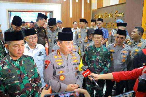 Kapolri-Panglima TNI Hadiri Safari Ramadhan di Polda Lampung Perkuat Silaturahmi Kapolri-Panglima TNI Hadiri Safari Ramadhan di Polda Lampung Perkuat Silaturahmi