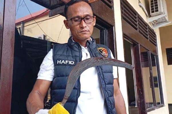 Bukan Pasutri, Pasangan Tewas di Rumah Kos Bangkalan Ternyata Selingkuh Dibunuh Suami Bukan Pasutri, Pasangan Tewas di Rumah Kos Bangkalan Ternyata Selingkuh Dibunuh Suami