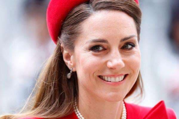 Kate Middleton Akan Jalani Operasi Lanjutan untuk Hapus Bekas Kankernya Kate Middleton Akan Jalani Operasi Lanjutan untuk Hapus Bekas Kankernya