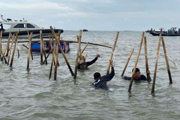 Kejagung Kembalikan Berkas Perkara Pagar Laut Tangerang ke Bareskrim, Kenapa? Kejagung Kembalikan Berkas Perkara Pagar Laut Tangerang ke Bareskrim, Kenapa?