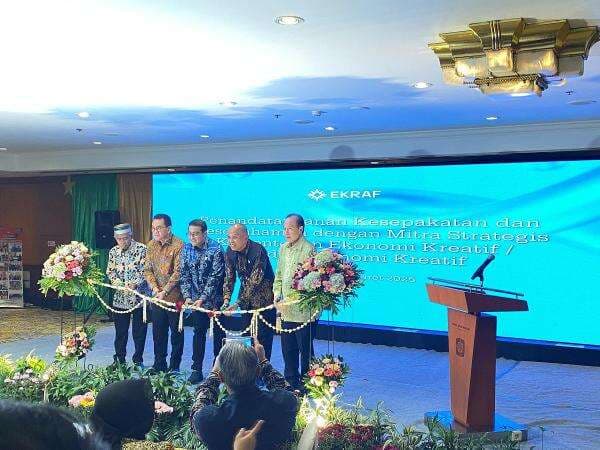 RI Siapkan 100 Ribu Ruang Usaha Ekraf dan Serap 600 Ribu Tenaga Kerja RI Siapkan 100 Ribu Ruang Usaha Ekraf dan Serap 600 Ribu Tenaga Kerja