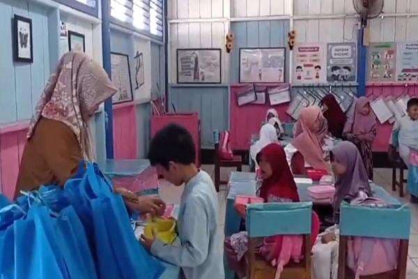 Kepala Sekolah SDN 61 Bengkulu: Program MBG Wujudkan SDM Unggul Kepala Sekolah SDN 61 Bengkulu: Program MBG Wujudkan SDM Unggul