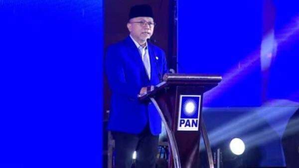 Zulhas Umumkan Pengurus DPP PAN 2024-2029, Sakti Wahyu Trenggono Jadi Waketum Zulhas Umumkan Pengurus DPP PAN 2024-2029, Sakti Wahyu Trenggono Jadi Waketum