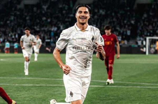 Komentar Menyentuh Kevin Diks usai Dikabarkan Cedera hingga Akhir Musim Komentar Menyentuh Kevin Diks usai Dikabarkan Cedera hingga Akhir Musim