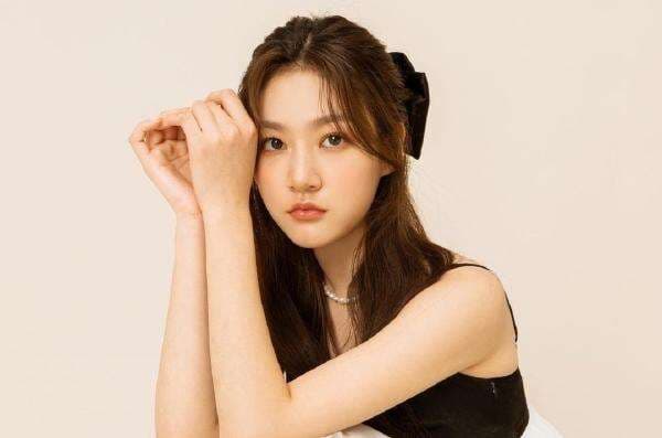 Viral Surat Nikah Diduga Milik Kim Sae Ron, Begini Isinya Viral Surat Nikah Diduga Milik Kim Sae Ron, Begini Isinya