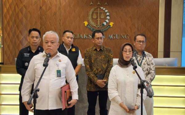 Dewan Pers Pastikan Tak Cawe-Cawe terkait Proses Hukum Direktur Jak TV oleh Kejagung Dewan Pers Pastikan Tak Cawe-Cawe terkait Proses Hukum Direktur Jak TV oleh Kejagung