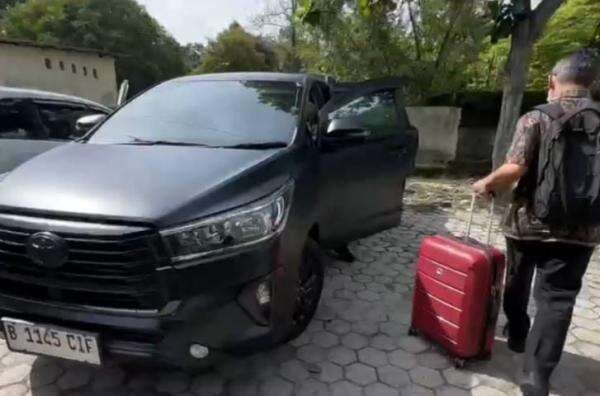 KPK Geledah Disperkim Lampung Tengah terkait OTT Dinas PUPR OKU KPK Geledah Disperkim Lampung Tengah terkait OTT Dinas PUPR OKU