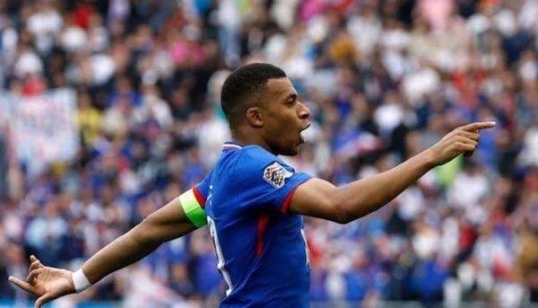 Kylian Mbappe Kartu Merah, Real Madrid Menang Tipis atas Alaves Kylian Mbappe Kartu Merah, Real Madrid Menang Tipis atas Alaves