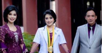 Mengingat Kembali Lady Aurelia di Kasus Penganiayan Dokter Koas, Ternyata Bukan Orang Sembarangan Mengingat Kembali Lady Aurelia di Kasus Penganiayan Dokter Koas, Ternyata Bukan Orang Sembarangan