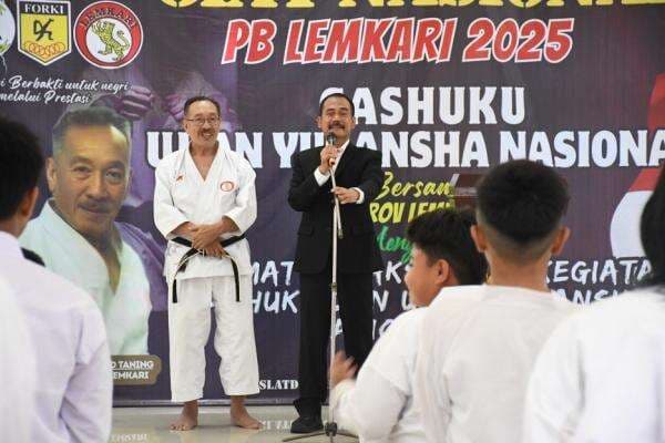 Lemkari Gelar Gashuku dan Ujian Yudansha Nasional di Puslatdiksarmil Kodiklatal Lemkari Gelar Gashuku dan Ujian Yudansha Nasional di Puslatdiksarmil Kodiklatal