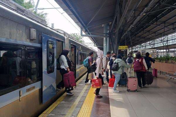 Libur Panjang Paskah, KAI Siapkan 821 Ribu Tempat Duduk untuk KA Jarak Jauh Libur Panjang Paskah, KAI Siapkan 821 Ribu Tempat Duduk untuk KA Jarak Jauh