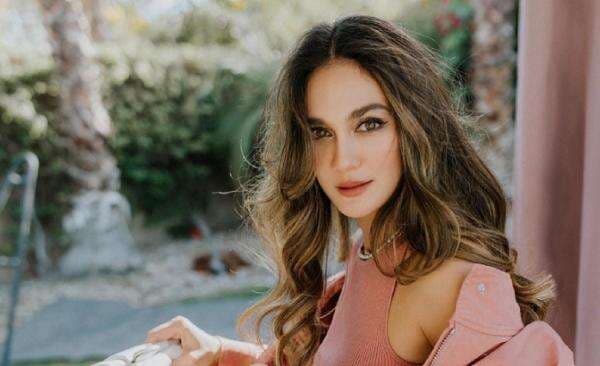 Ifan Seventeen Jadi Direktur PFN, Luna Maya Kaget Sekaligus Bingung Ifan Seventeen Jadi Direktur PFN, Luna Maya Kaget Sekaligus Bingung