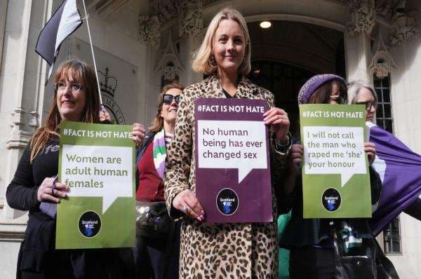 MA Inggris Putuskan Wanita Adalah Perempuan dari Lahir, Pukulan Telak bagi LGBT MA Inggris Putuskan Wanita Adalah Perempuan dari Lahir, Pukulan Telak bagi LGBT