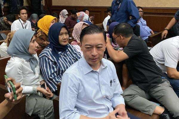 Reaksi Tom Lembong soal Hakim yang Tangani Sidangnya Terjerat Kasus Suap Reaksi Tom Lembong soal Hakim yang Tangani Sidangnya Terjerat Kasus Suap
