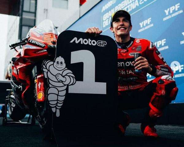 Kisah Menyentuh Marc Marquez, Bikin Kagum Bos Ducati Gara-Gara Rela Kehilangan Uang demi Menang Lagi di MotoGP Kisah Menyentuh Marc Marquez, Bikin Kagum Bos Ducati Gara-Gara Rela Kehilangan Uang demi Menang Lagi di MotoGP
