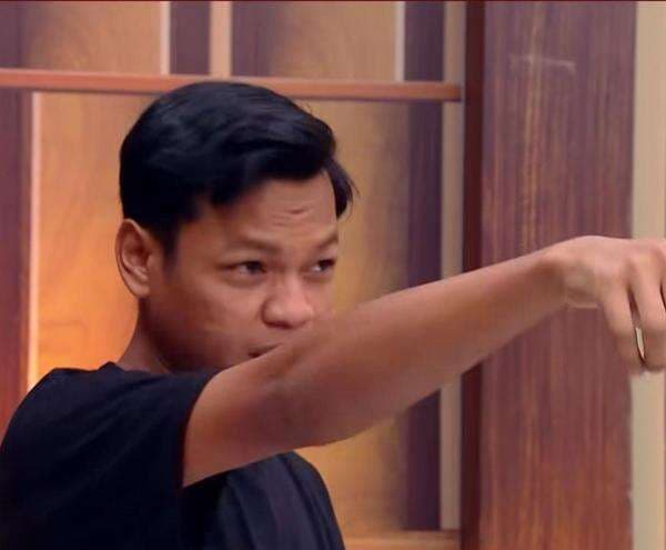 Momen Panas Danny dan Puguh Berantem di MCI Season 12, Modal Beruntung Vs Arwah Gentayangan Momen Panas Danny dan Puguh Berantem di MCI Season 12, Modal Beruntung Vs Arwah Gentayangan