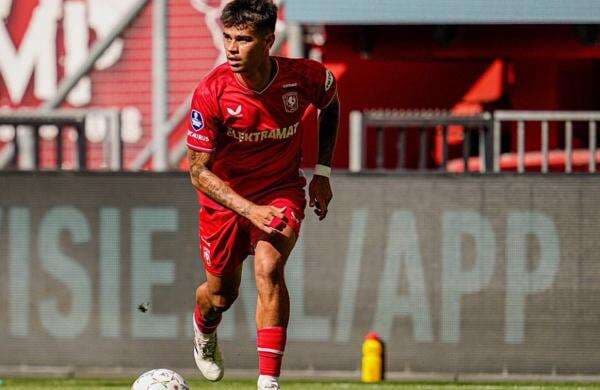 5 Pesona Visual Mees Hilgers, Bek Jago dan Ganteng dari Belanda yang Siap Gabung Timnas Indonesia 5 Pesona Visual Mees Hilgers, Bek Jago dan Ganteng dari Belanda yang Siap Gabung Timnas Indonesia