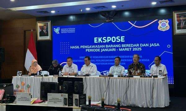 Mendag Amankan 600 Ribu Produk Ilegal Senilai Rp15 Miliar, Mayoritas dari China Mendag Amankan 600 Ribu Produk Ilegal Senilai Rp15 Miliar, Mayoritas dari China