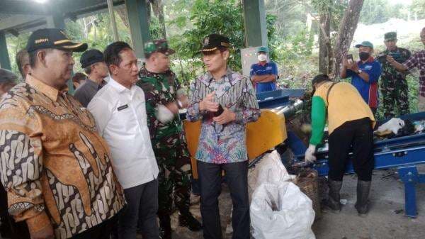 Menteri LH Hanif Faizol Siap Turunkan Penyidik Terkait Sampah di Yogyakarta Menteri LH Hanif Faizol Siap Turunkan Penyidik Terkait Sampah di Yogyakarta