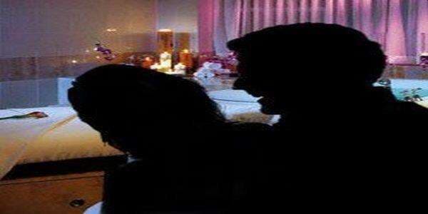 Camat Padang Selatan Digerebek Istri, Diduga Lagi Asyik Selingkuh dengan Staf di Rumah Camat Padang Selatan Digerebek Istri, Diduga Lagi Asyik Selingkuh dengan Staf di Rumah