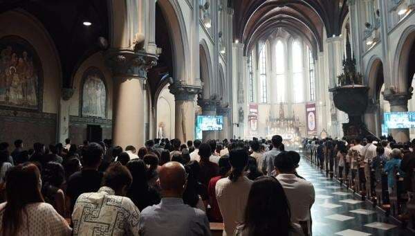 Jadwal Misa Paskah di Gereja Katedral Jakarta Hari Ini, Dibagi 4 Sesi Jadwal Misa Paskah di Gereja Katedral Jakarta Hari Ini, Dibagi 4 Sesi