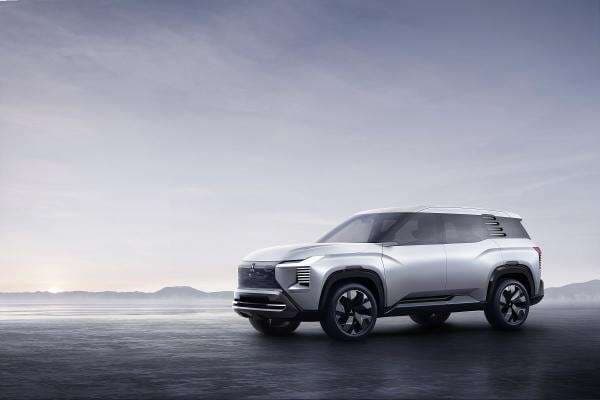 Mitsubishi Perkenalkan DST Concept, Bakal Masuk ke Indonesia? Mitsubishi Perkenalkan DST Concept, Bakal Masuk ke Indonesia?