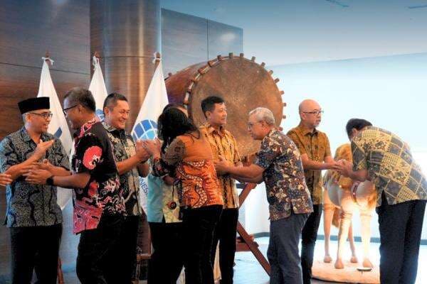 Momen Setahun Sekali, Dirut IDSurvey Kobarkan Semangat Jaga Eksistensi Momen Setahun Sekali, Dirut IDSurvey Kobarkan Semangat Jaga Eksistensi