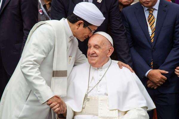 Menag Sampaikan Duka atas Kepergian Paus Fransiskus: Jasa dan Persahabatan Beliau Tak Bisa Dilupakan Menag Sampaikan Duka atas Kepergian Paus Fransiskus: Jasa dan Persahabatan Beliau Tak Bisa Dilupakan