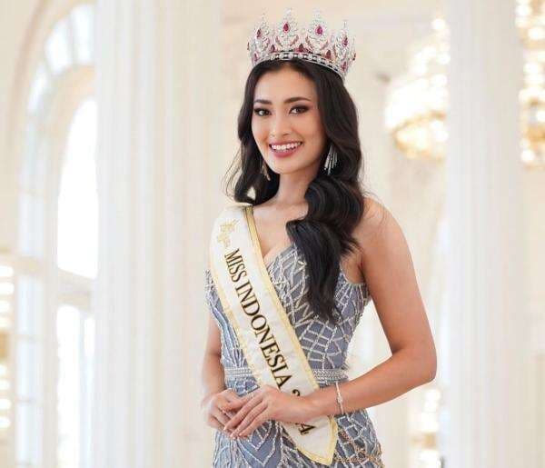 5 Potret Pesona Cantik Miss Indonesia 2024, Monica Kezia Sembiring yang Akan Unjuk Gigi di Miss Wolrd Ke-72 5 Potret Pesona Cantik Miss Indonesia 2024, Monica Kezia Sembiring yang Akan Unjuk Gigi di Miss Wolrd Ke-72
