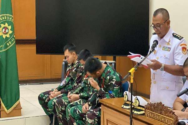 Oknum TNI AL Terdakwa Penembak Bos Rental Minta Dibebaskan dari Penahanan Oknum TNI AL Terdakwa Penembak Bos Rental Minta Dibebaskan dari Penahanan