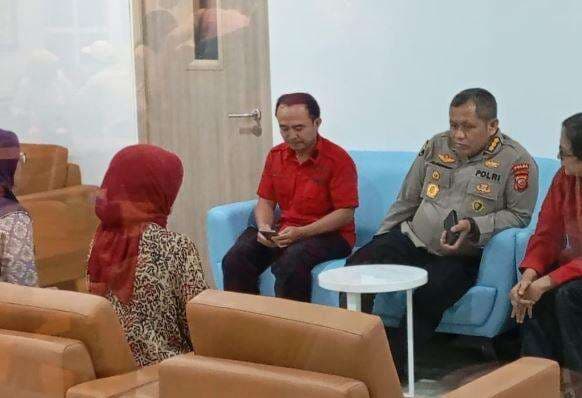 Kasus Pemerkosaan oleh Dokter PPDS, Polda Jabar Olah TKP di Lantai 7 RSHS Bandung Kasus Pemerkosaan oleh Dokter PPDS, Polda Jabar Olah TKP di Lantai 7 RSHS Bandung