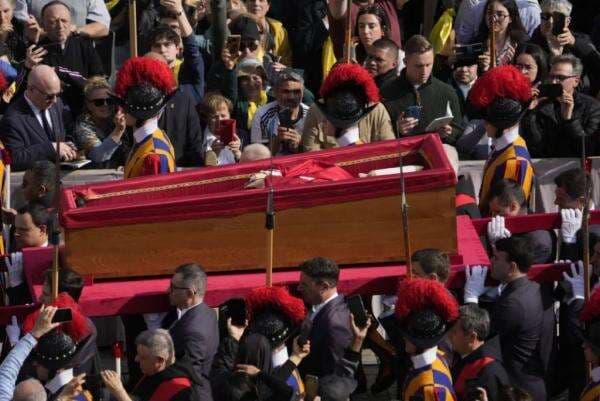 Upacara Pemakaman Paus Fransiskus, Kardinal Giovanni: Sosok yang Merakyat! Upacara Pemakaman Paus Fransiskus, Kardinal Giovanni: Sosok yang Merakyat!