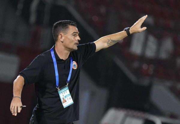 Carlos Pena Akui Ruang Ganti Persija Tidak Baik-Baik Saja, Ada Masalah Apa? Carlos Pena Akui Ruang Ganti Persija Tidak Baik-Baik Saja, Ada Masalah Apa?