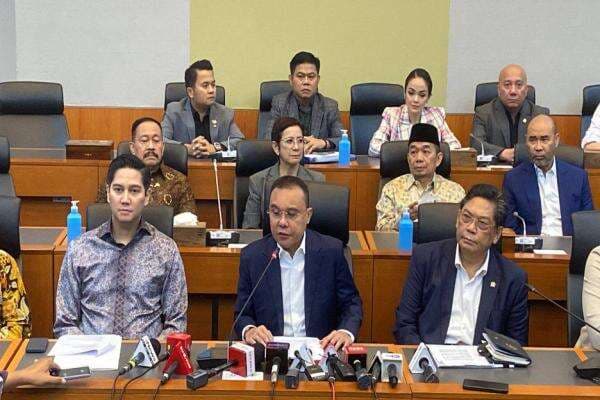 Pembahasan RUU TNI Ngebut dan Tertutup, Dasco: Rapat di Hotel Itu Terbuka, Boleh Dilihat Agendanya Pembahasan RUU TNI Ngebut dan Tertutup, Dasco: Rapat di Hotel Itu Terbuka, Boleh Dilihat Agendanya