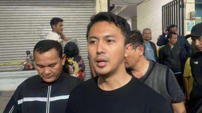 Polisi Tangkap Pembunuh Wanita Cantik di Bandung yang Mayatnya Ditutup Selimut Polisi Tangkap Pembunuh Wanita Cantik di Bandung yang Mayatnya Ditutup Selimut