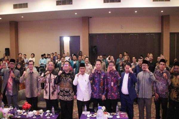 Pemkab Tangerang Beri Beasiswa Warga ke Universitas Internasional Pemkab Tangerang Beri Beasiswa Warga ke Universitas Internasional