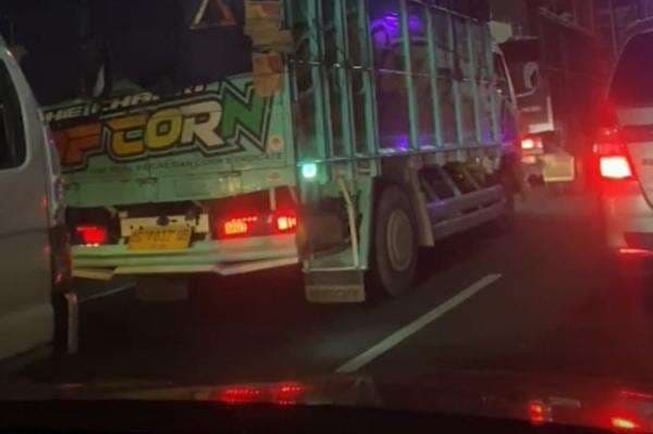 Cerita Warga Terjebak Macet Horor di Jakarta Utara, Stuck Berjam-jam di Tol Cerita Warga Terjebak Macet Horor di Jakarta Utara, Stuck Berjam-jam di Tol