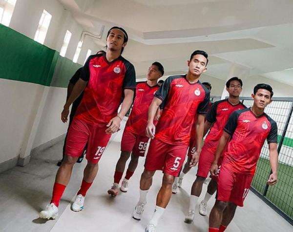 Badai Cedera, Carlos Pena Tetap Pede Persija Jakarta Bungkam Semen Padang Badai Cedera, Carlos Pena Tetap Pede Persija Jakarta Bungkam Semen Padang