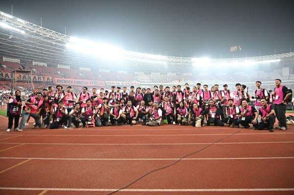 Reklame Roboh Dihantam Truk Ekspedisi di Lubuklinggau Reklame Roboh Dihantam Truk Ekspedisi di Lubuklinggau