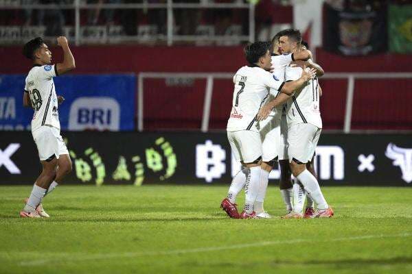 Persija Jakarta Siap Tempur Lawan Semen Padang, Bidik 3 Poin Persija Jakarta Siap Tempur Lawan Semen Padang, Bidik 3 Poin