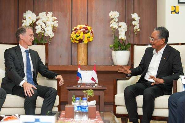 Bangun Giant Sea Wall, RI Dapat Dana Rp5,7 Triliun dari Belanda Bangun Giant Sea Wall, RI Dapat Dana Rp5,7 Triliun dari Belanda