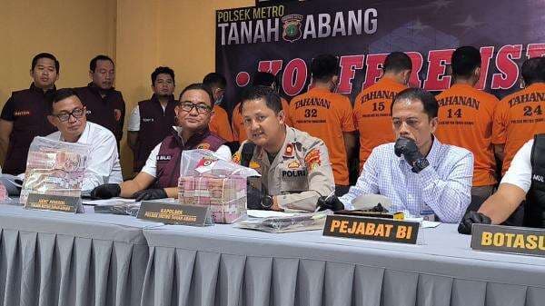 Polisi Duga Uang Palsu yang Dicetak di Bogor Beredar Saat Lebaran 2025 Polisi Duga Uang Palsu yang Dicetak di Bogor Beredar Saat Lebaran 2025