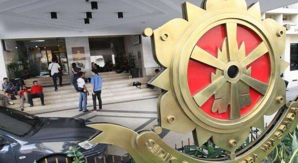 Ojol yang Kirim Kepala Babi ke Kantor Tempo Diperiksa Polisi Ojol yang Kirim Kepala Babi ke Kantor Tempo Diperiksa Polisi