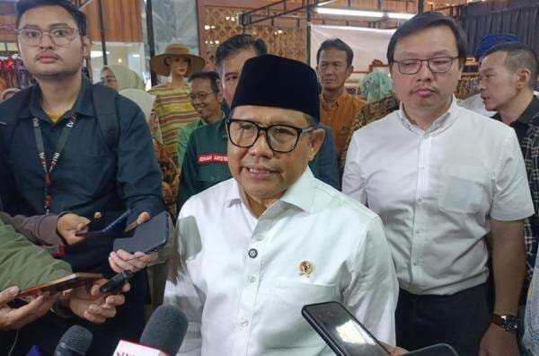 Prabowo Perintahkan Menteri Rapatkan Barisan, Cak Imin Sangkal terkait Pemilu 2029 Prabowo Perintahkan Menteri Rapatkan Barisan, Cak Imin Sangkal terkait Pemilu 2029