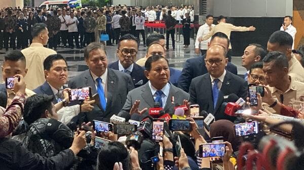 Ungkap Alasan Pertemuan Danantara Tertutup, Prabowo Banyak Negur Direksi BUMN Ungkap Alasan Pertemuan Danantara Tertutup, Prabowo Banyak Negur Direksi BUMN