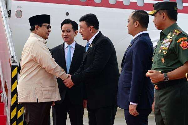 Tiba di Tanah Air, Presiden Prabowo Bawa Komitmen Investasi dan Kerja Sama Strategis Tiba di Tanah Air, Presiden Prabowo Bawa Komitmen Investasi dan Kerja Sama Strategis