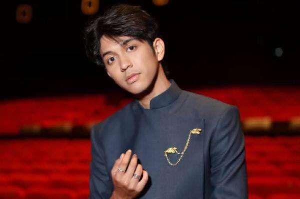 Profil dan Biodata Abun Sungkar, Aktor Muda Berbakat Keturunan Arab-Indonesia Kelahiran Bogor Profil dan Biodata Abun Sungkar, Aktor Muda Berbakat Keturunan Arab-Indonesia Kelahiran Bogor