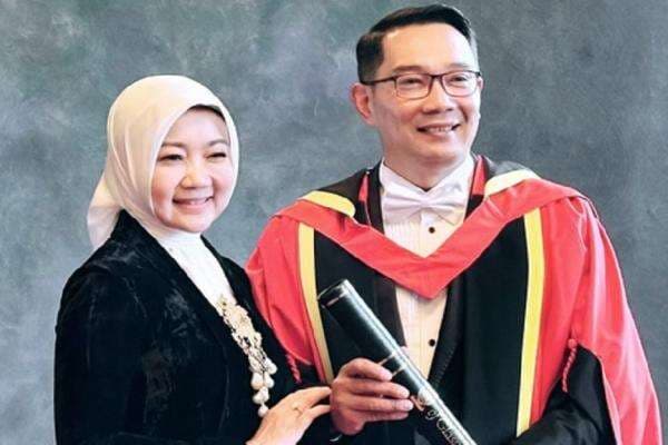 Ridwan Kamil Klarifikasi Tuduhan Berselingkuh: Saya hanya Bertemu Satu Kali Ridwan Kamil Klarifikasi Tuduhan Berselingkuh: Saya hanya Bertemu Satu Kali